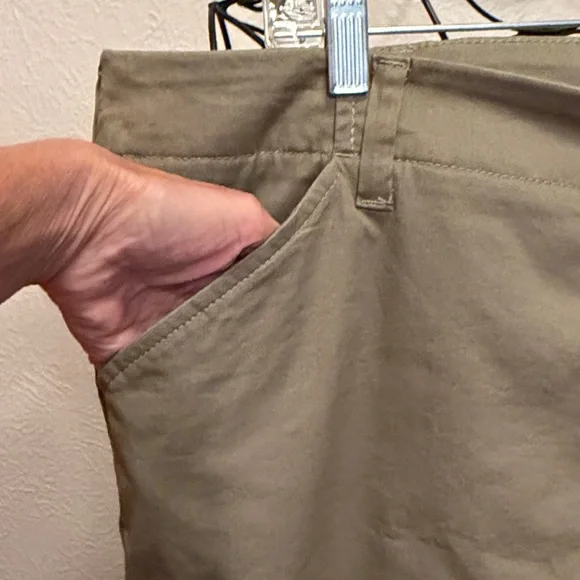 🫒🫒🫒BOGOHO🫒🫒🫒Lee Olive Casual Shorts-22 - Picture 4 of 9